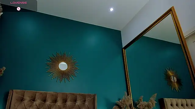 Snapshot of AprilWong chatting on 03-05-25, 05:50 AprilWong online show from 03-05-25, 05:50