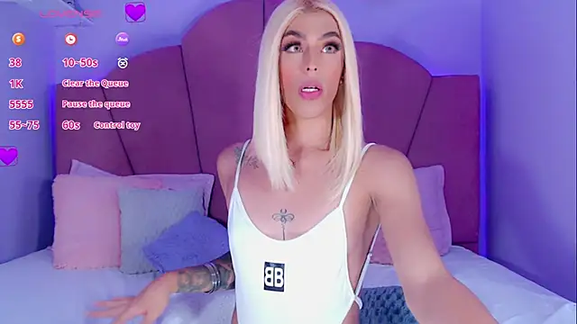 Snapshot of AlanaBekeer chatting on 01-29-25, 11:04 AlanaBekeer online show from 01-29-25, 11:04