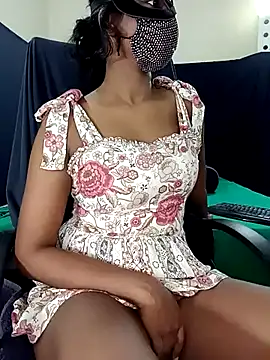 Midnight Blossom online show from 02-12-25, 08:50