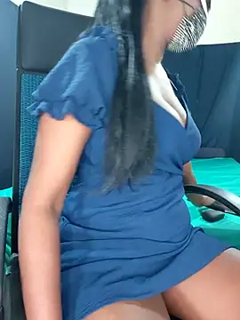 Midnight Blossom online show from 01-14-26, 09:31