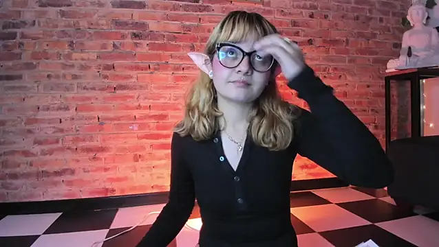 Snapshot of Sweet_Namii chatting on 03-20-25, 05:46 Sweet Namii online show from 03-20-25, 05:46