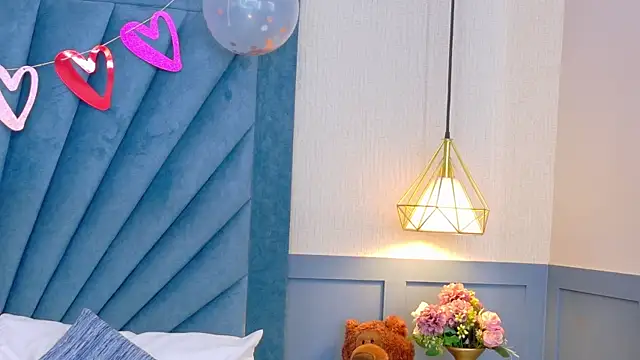 Camille Torres online show from 02-19-25, 01:17