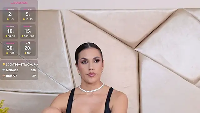 Camille Torres online show from 10-17-25, 03:14