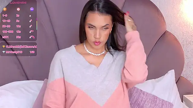 Camille Torres online show from 11-12-25, 12:49