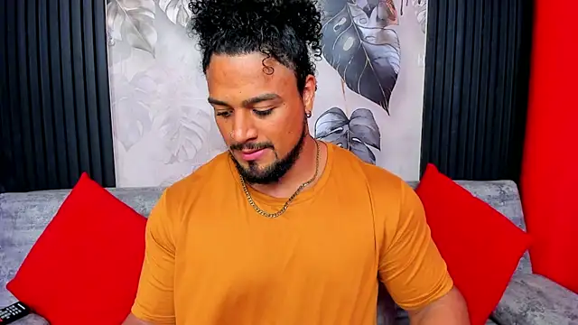 MikeEstevess online show from 04-12-26, 06:40