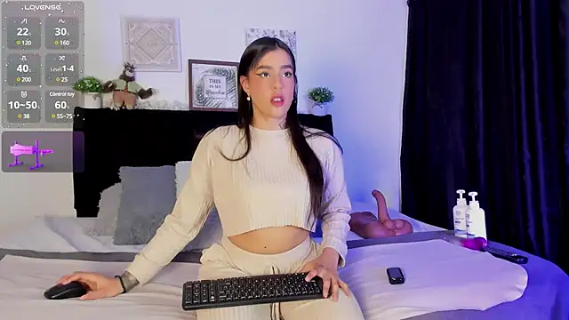 Snapshot of aihnoa_split chatting on 03-13-25, 12:35 aihnoa split online show from 03-13-25, 12:35