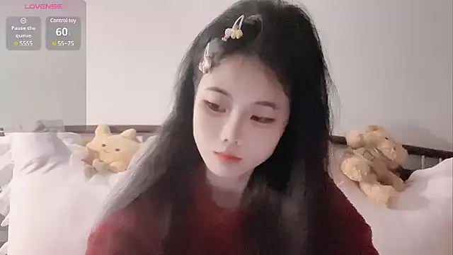 Qedgjwyz1 online show from 03-10-25, 12:04