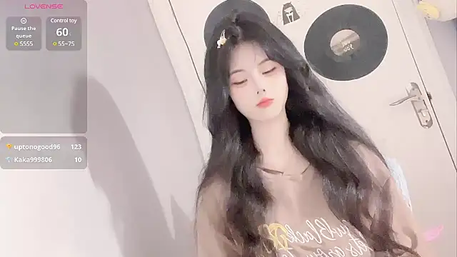 Qedgjwyz1 online show from 03-14-25, 12:10