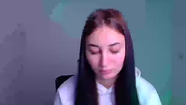 Jennifer Blum online show from 12-31-24, 06:16