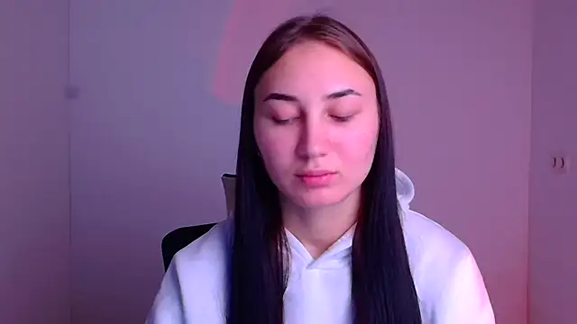 Jennifer Blum online show from 01-06-25, 06:25