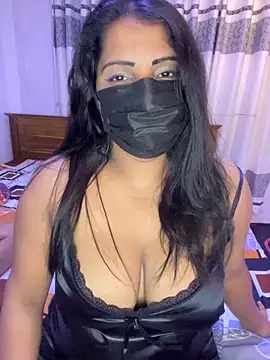 NOORA-GIRL online show from 12-19-25, 01:45