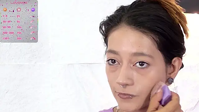 zorravioletta1 online show from 10-27-25, 12:20