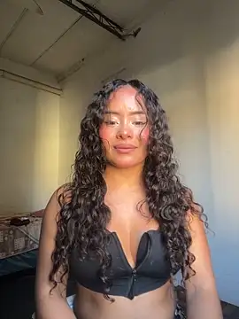 Snapshot of Marie_Rose chatting on 09-08-25, 07:24 Marie Rose online show from 09-08-25, 07:24