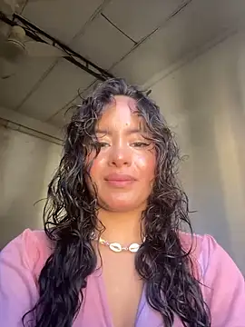 Snapshot of Marie_Rose chatting on 09-10-25, 06:19 Marie Rose online show from 09-10-25, 06:19