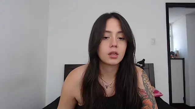 Snapshot of rebecca_collin chatting on 05-14-26, 04:36 rebecca collin online show from 05-14-26, 04:36