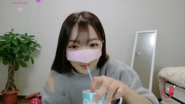 momochan88 online show from 12-14-25, 03:34