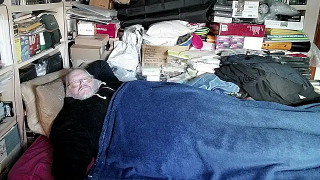 hadeszeuss2 online show from 12-28-24, 03:15