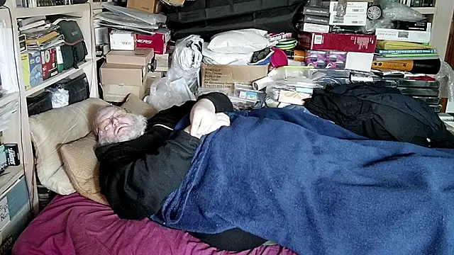 hadeszeuss2 online show from 12-30-24, 01:36