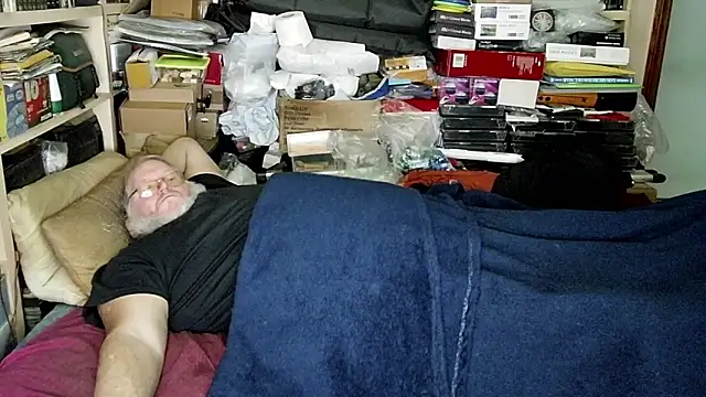 hadeszeuss2 online show from 01-11-25, 07:27