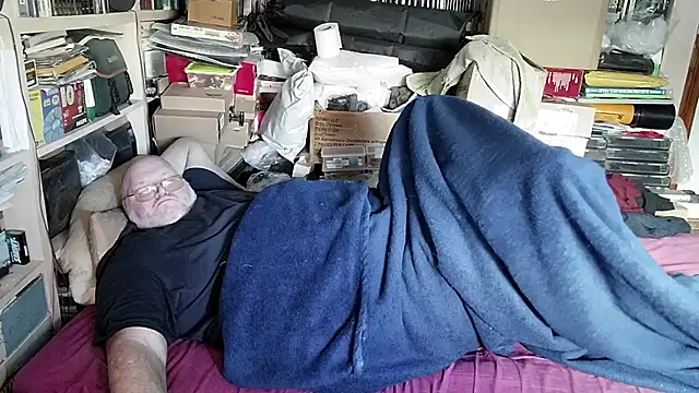 hadeszeuss2 online show from 02-03-25, 03:17