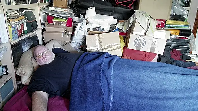 hadeszeuss2 online show from 02-04-25, 02:21