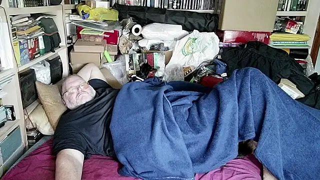 hadeszeuss2 online show from 03-05-25, 02:45