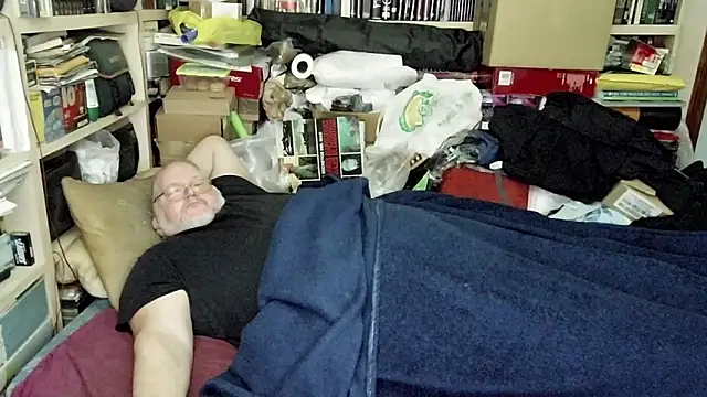 hadeszeuss2 online show from 03-05-25, 05:50