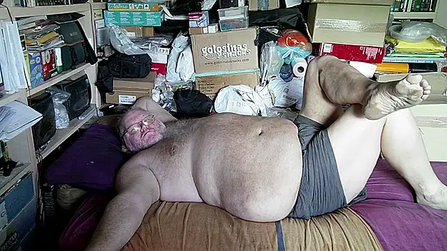 hadeszeuss2 online show from 10-22-25, 01:44