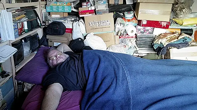 hadeszeuss2 online show from 11-29-25, 03:37