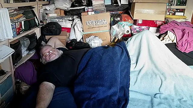 hadeszeuss2 online show from 01-18-26, 02:54