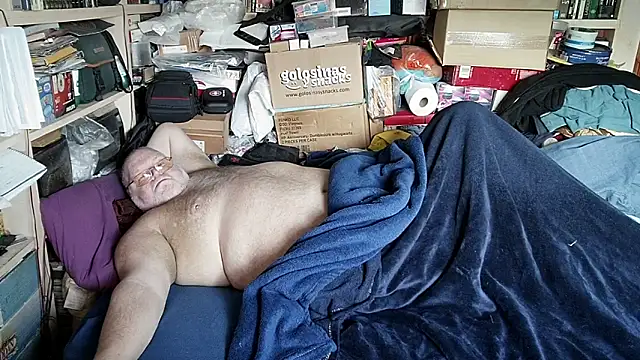 hadeszeuss2 online show from 02-15-26, 03:42