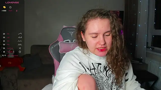 Snapshot of My_Emmy chatting on 01-06-25, 12:37 My Emmy online show from 01-06-25, 12:37