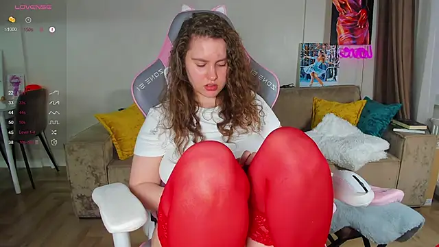 Snapshot of My_Emmy chatting on 03-11-25, 04:40 My Emmy online show from 03-11-25, 04:40