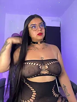 Devilsweet17 online show from 11-22-25, 08:52