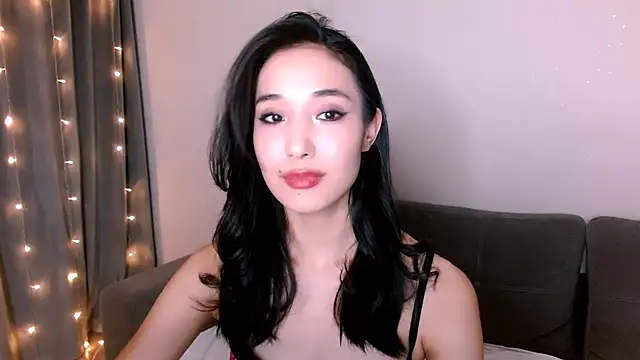 Snapshot of Li_noen chatting on 03-03-25, 11:03 Li noen online show from 03-03-25, 11:03