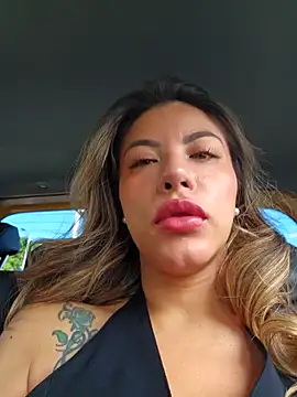 Karen San Miguel online show from 11-07-25, 02:50