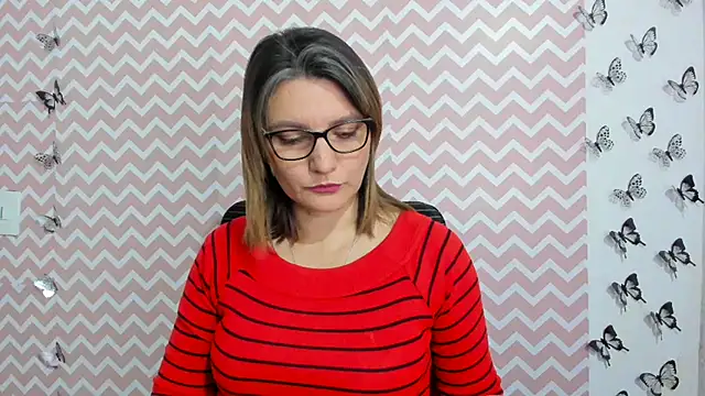 Amie Adams82  online show from 02-22-25, 08:31