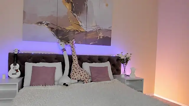 Ariella Sol online show from 12-24-24, 01:06