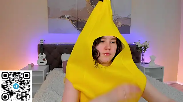 Ariella Sol online show from 01-13-25, 04:28