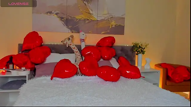 Ariella Sol online show from 02-13-25, 01:08