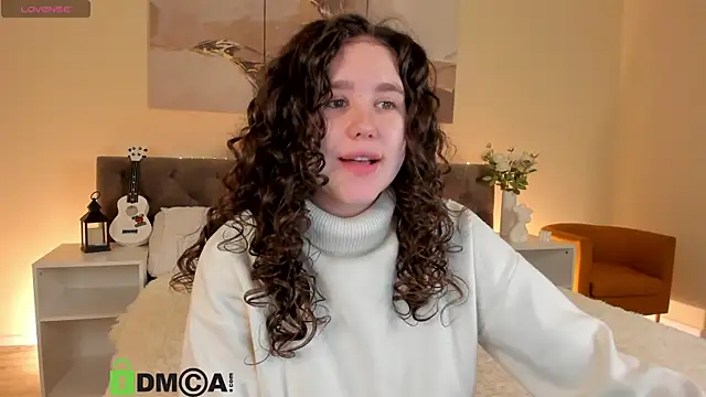 Ariella Sol online show from 10-07-25, 01:03