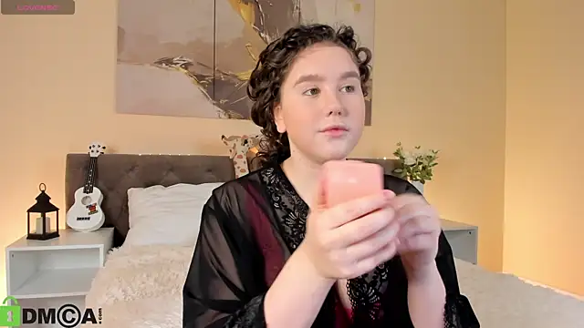 Ariella Sol online show from 10-18-25, 01:08