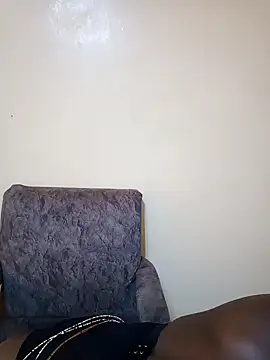 pretty-eyes23 online show from 02-04-25, 10:21