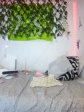 any mour online show from 03-29-26, 01:05