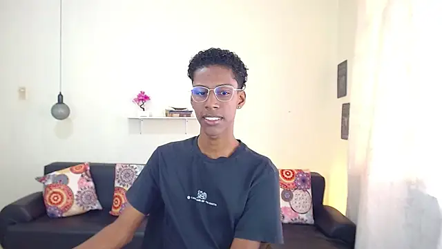 maiki18  online show from 01-17-25, 01:35