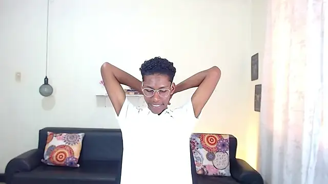 maiki18  online show from 01-20-25, 07:35