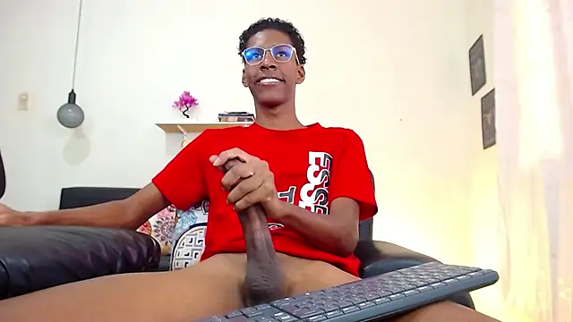 maiki18  online show from 01-22-25, 04:33