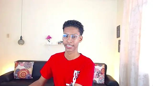 maiki18  online show from 02-07-25, 01:43