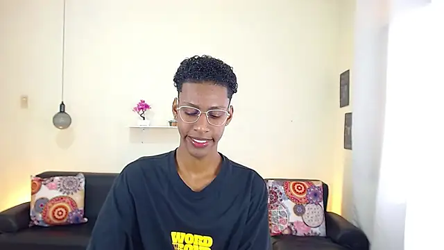 maiki18  online show from 02-14-25, 01:51