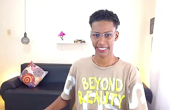 maiki18  online show from 02-25-25, 01:50